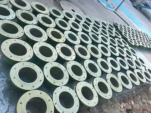 small4_15858141489344084